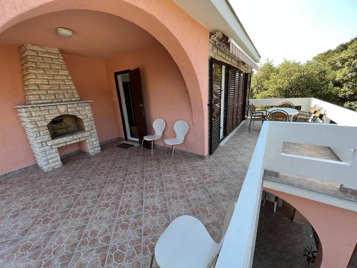 Simuni Holiday Home
