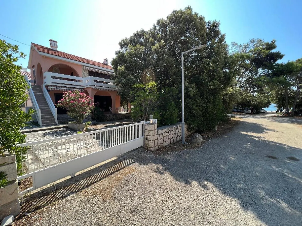 Simuni Holiday Home Villa